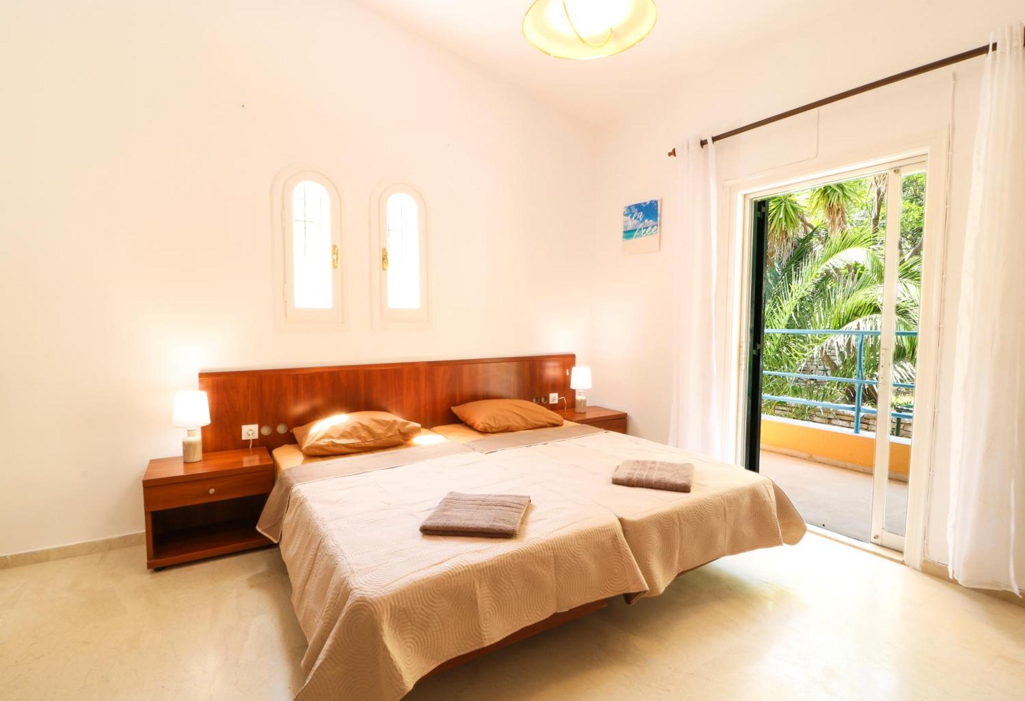 Silent Bay Apartments Katávolos Екстериор снимка
