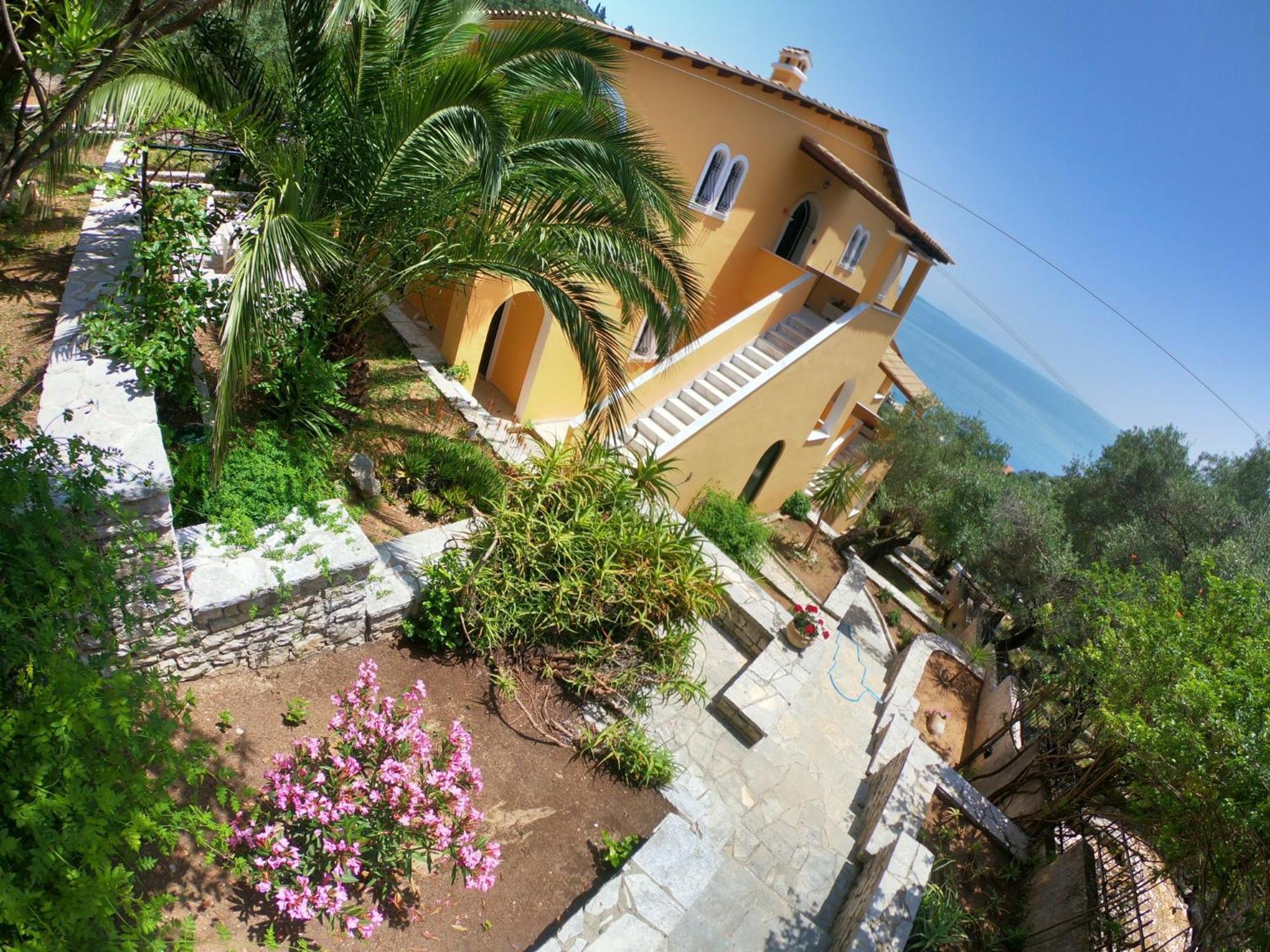 Silent Bay Apartments Katávolos Екстериор снимка