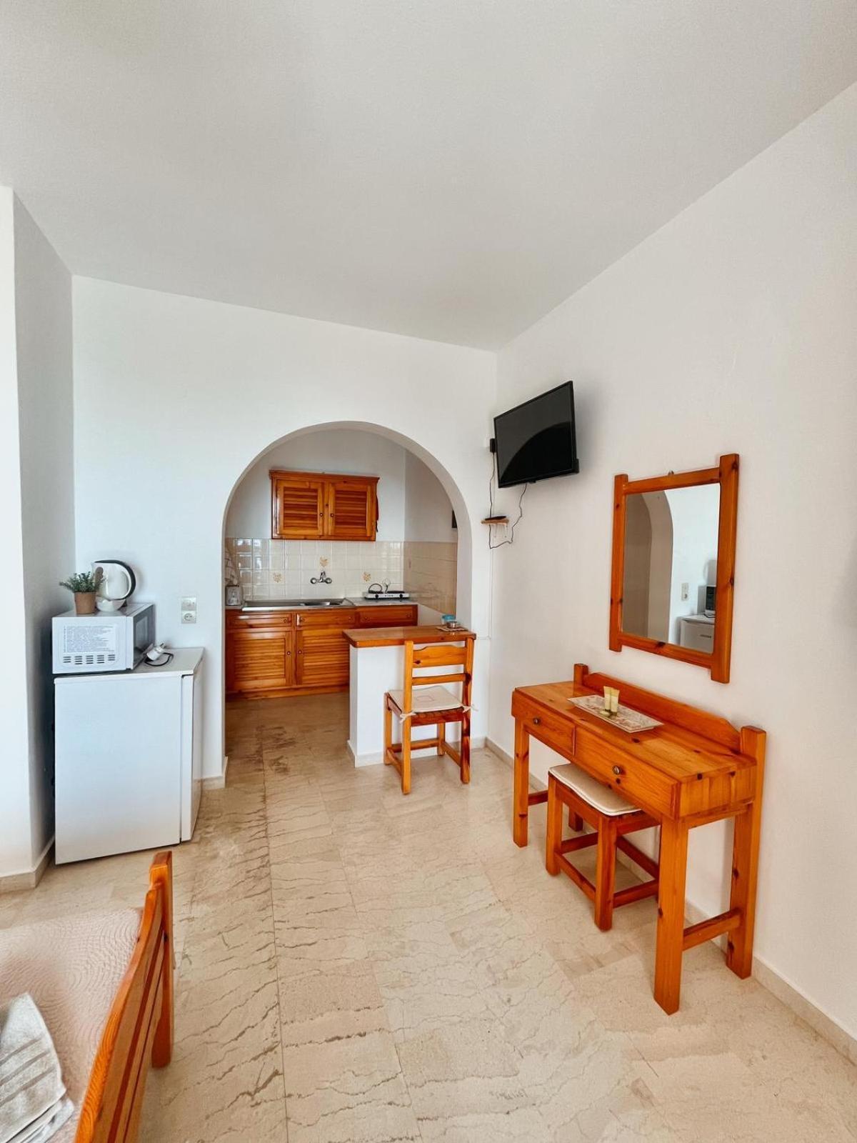 Silent Bay Apartments Katávolos Екстериор снимка