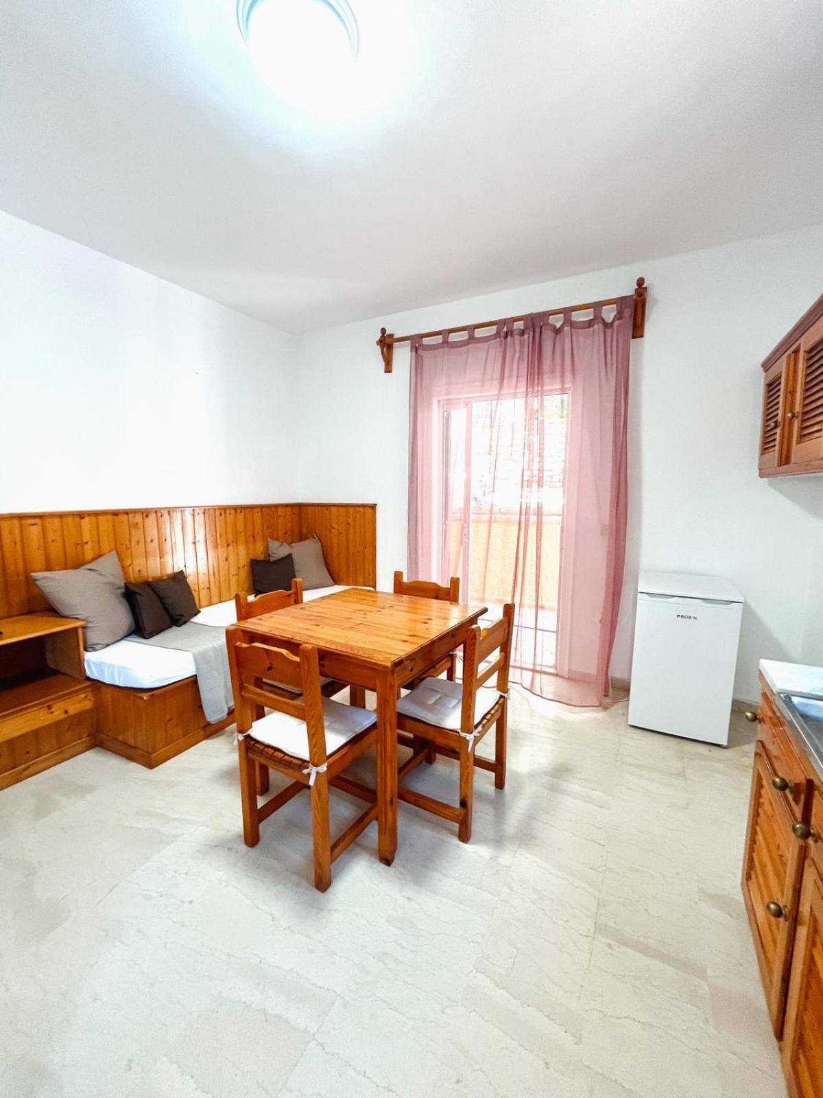 Silent Bay Apartments Katávolos Екстериор снимка