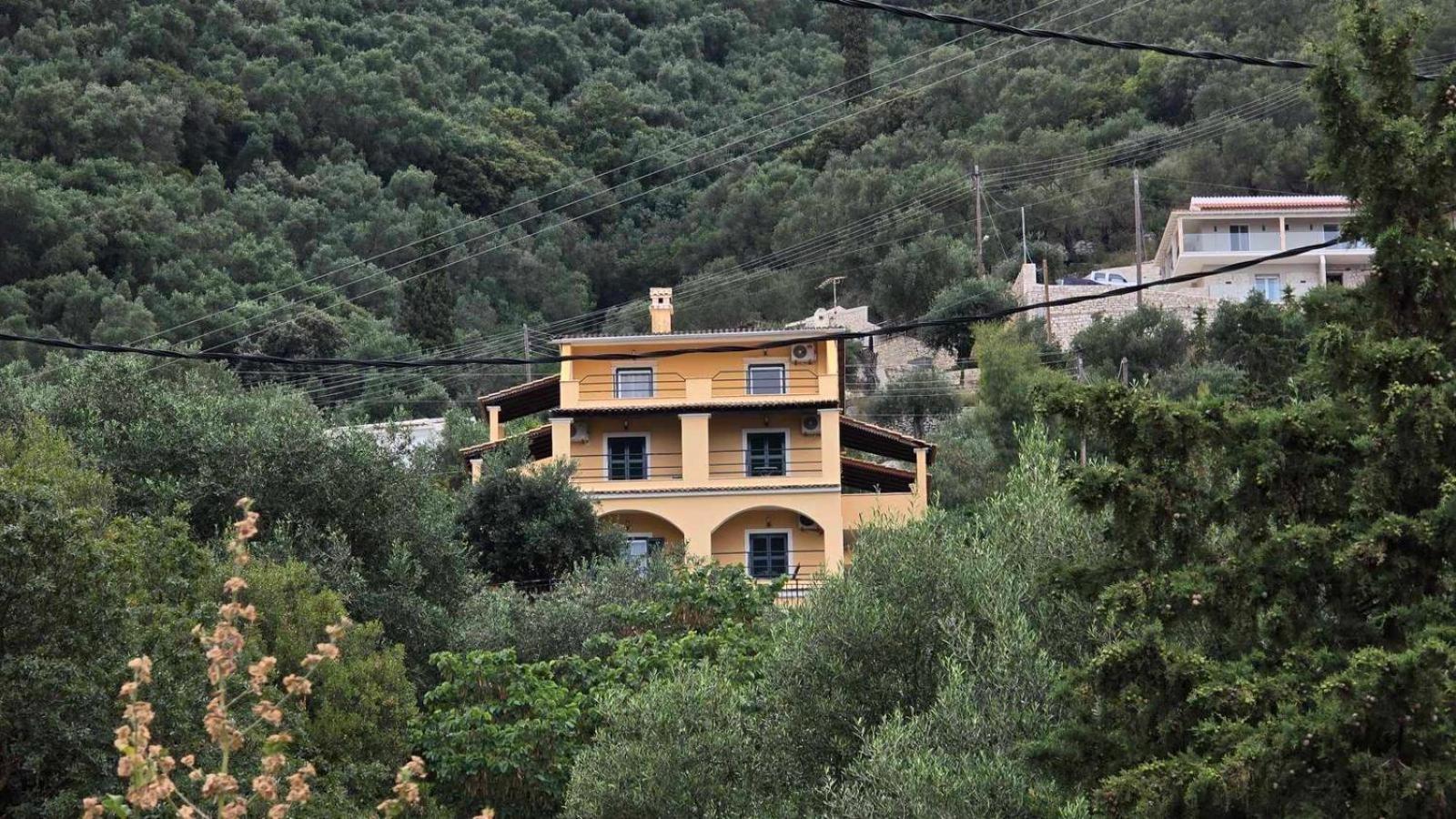 Silent Bay Apartments Katávolos Екстериор снимка